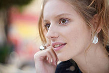 Lade das Bild in den Galerie-Viewer, Sony Alpha 6400 | APS-C Spiegellose Kamera